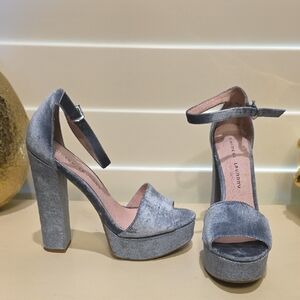 Chinese Laundry Metallic Gray Platform Heels